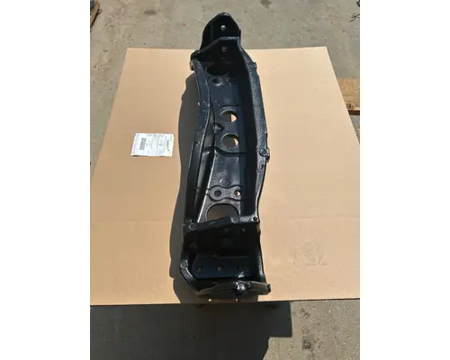 FREIGHTLINER CASCADIA 724 Crossmembers