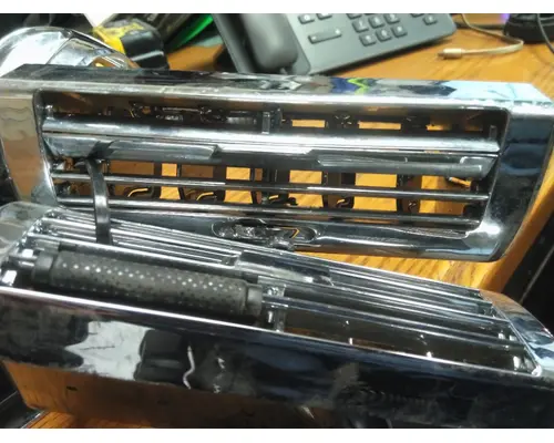 FREIGHTLINER CASCADIA ACCESSORIES