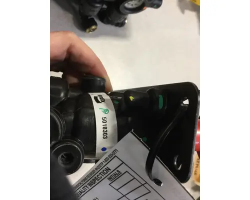 FREIGHTLINER CASCADIA AIR BRAKE PARTS