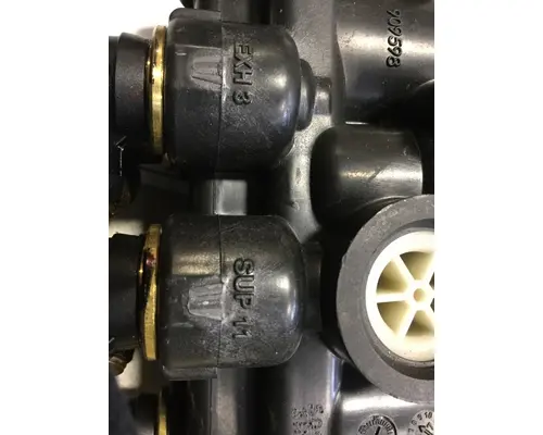 FREIGHTLINER CASCADIA AIR BRAKE PARTS