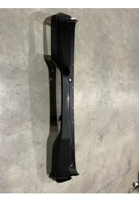 FREIGHTLINER CASCADIA BODY PARTS