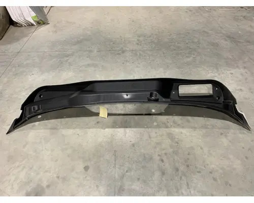 FREIGHTLINER CASCADIA BODY PARTS