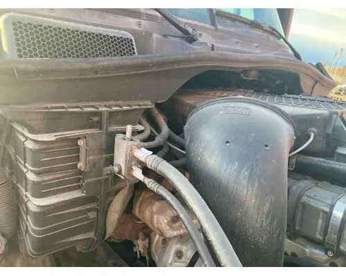 FREIGHTLINER CASCADIA BODY PARTS
