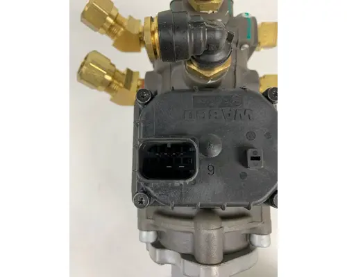 FREIGHTLINER CASCADIA BRAKECLUTCH PEDAL