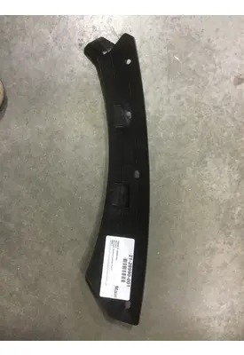 FREIGHTLINER CASCADIA BUMPER CENTER