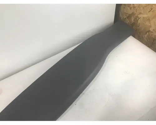 FREIGHTLINER CASCADIA BUMPER CENTER