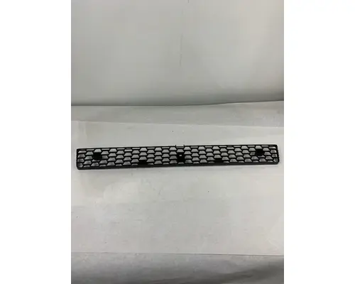 FREIGHTLINER CASCADIA BUMPER CENTER