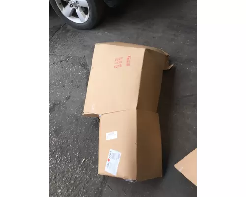 FREIGHTLINER CASCADIA BUMPER END
