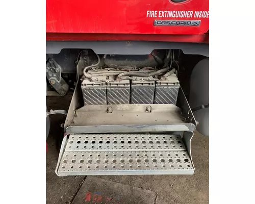 FREIGHTLINER CASCADIA Battery BoxTray