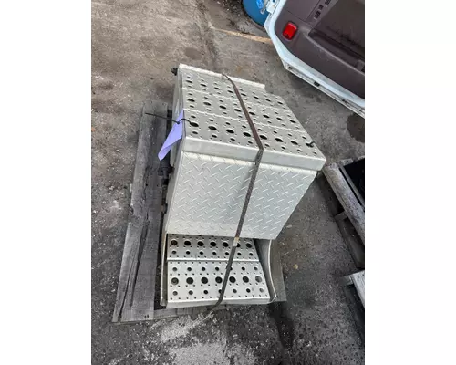 FREIGHTLINER CASCADIA Battery Box