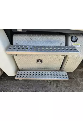 FREIGHTLINER CASCADIA Battery Box