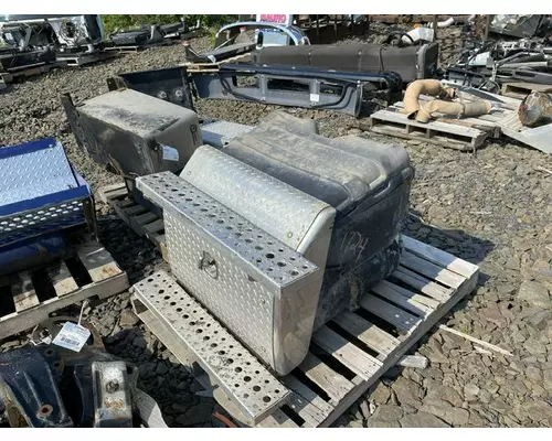 FREIGHTLINER CASCADIA Battery Box