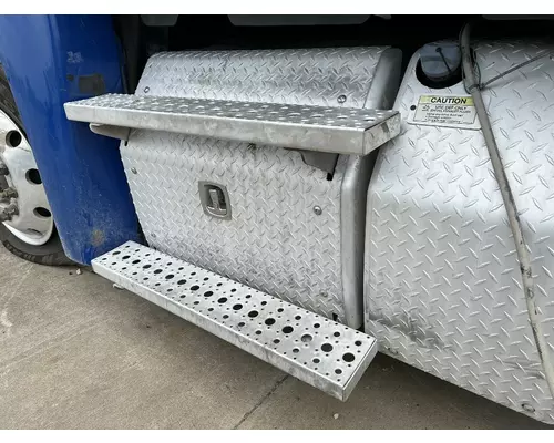 FREIGHTLINER CASCADIA Battery Box