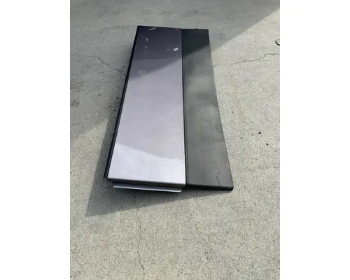 FREIGHTLINER CASCADIA Body Parts, Misc.