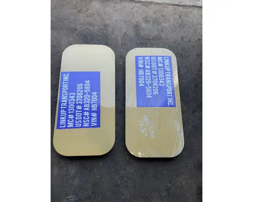 FREIGHTLINER CASCADIA Body Parts Misc.