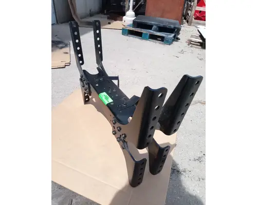 FREIGHTLINER CASCADIA Brackets, Misc.