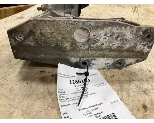 FREIGHTLINER CASCADIA Brackets, Misc
