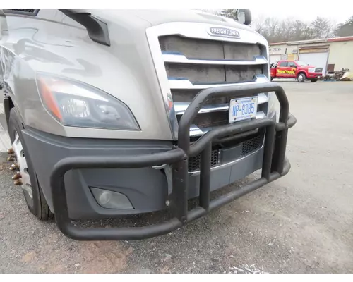 FREIGHTLINER CASCADIA Bumper Assembly, Front