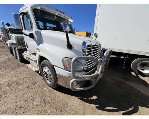 FREIGHTLINER CASCADIA Bumper Assembly, Front