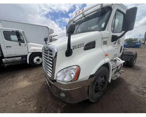 FREIGHTLINER CASCADIA Bumper Assembly, Front