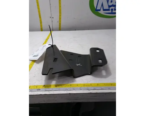 FREIGHTLINER CASCADIA Bumper Bracket, Front
