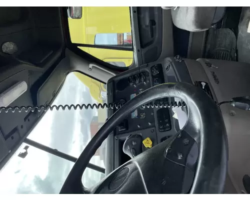 FREIGHTLINER CASCADIA CAB