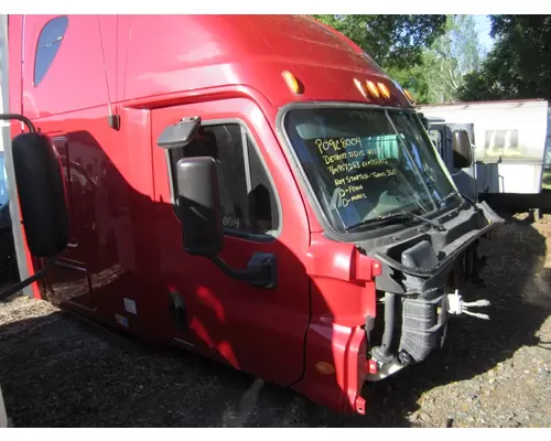 FREIGHTLINER CASCADIA CAB