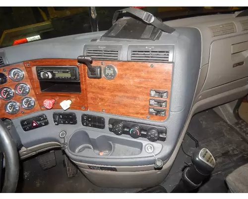 FREIGHTLINER CASCADIA CAB