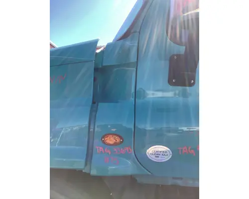 FREIGHTLINER CASCADIA COWL