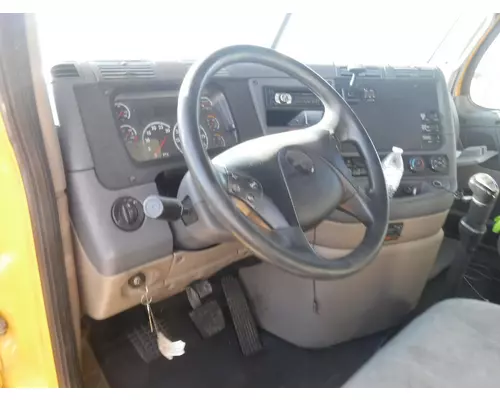 FREIGHTLINER CASCADIA Cab Clip