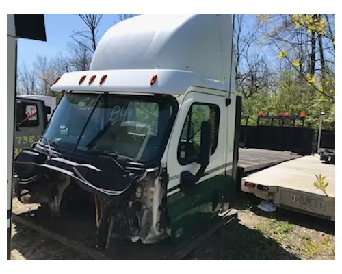 FREIGHTLINER CASCADIA Cab Cut