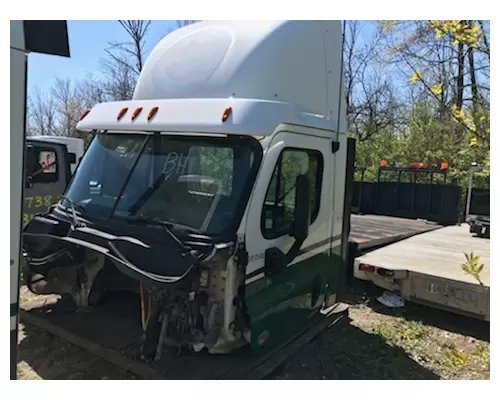 FREIGHTLINER CASCADIA Cab Cut