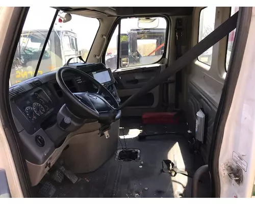 FREIGHTLINER CASCADIA Cab Cut