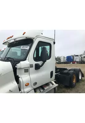 FREIGHTLINER CASCADIA Cab Cut