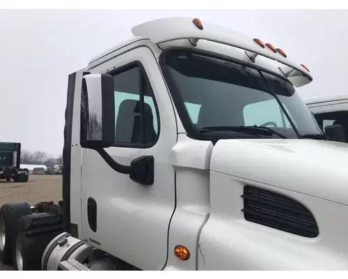 FREIGHTLINER CASCADIA Cab Cut