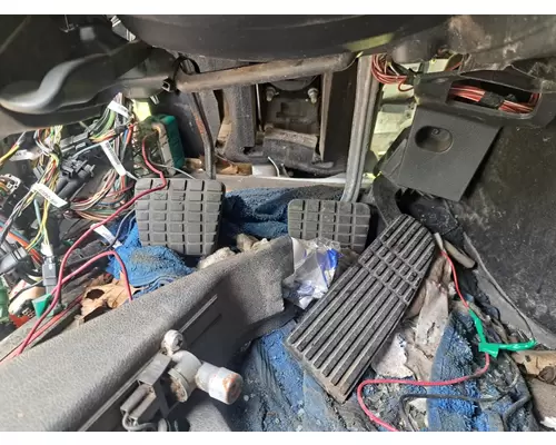 FREIGHTLINER CASCADIA Cab Mount