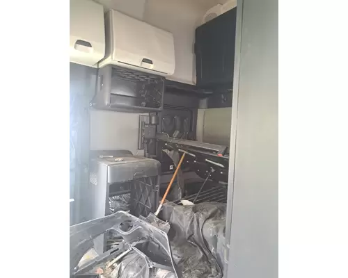 FREIGHTLINER CASCADIA Cab Mount