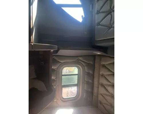 FREIGHTLINER CASCADIA Cab Mount