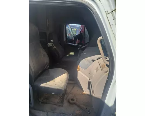 FREIGHTLINER CASCADIA Cab Mount
