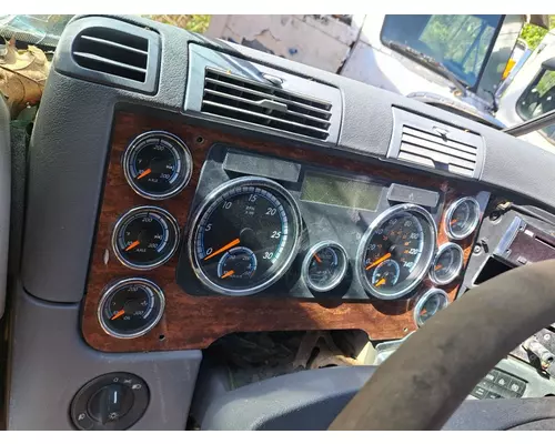 FREIGHTLINER CASCADIA Cab or Cab Mount