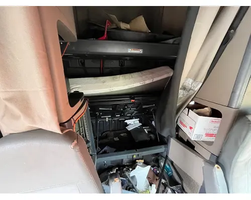 FREIGHTLINER CASCADIA Cab