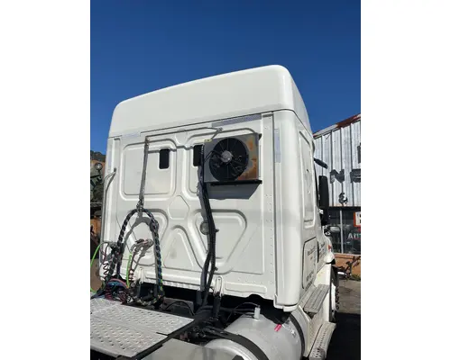 FREIGHTLINER CASCADIA Cab