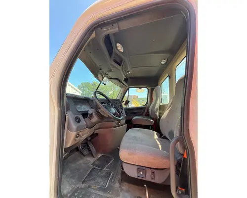 FREIGHTLINER CASCADIA Cab