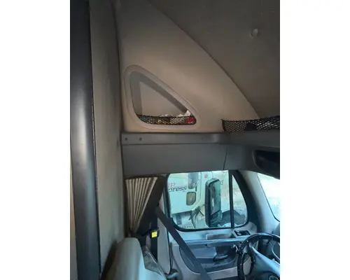 FREIGHTLINER CASCADIA Cab