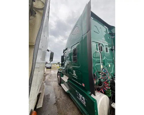 FREIGHTLINER CASCADIA Cab