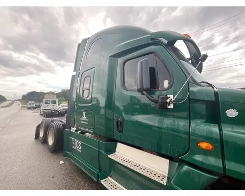 FREIGHTLINER CASCADIA Cab