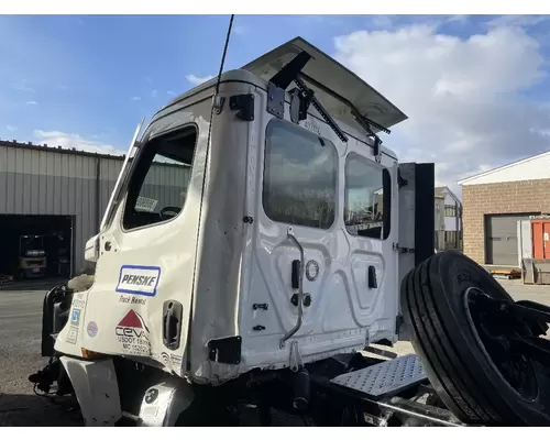 FREIGHTLINER CASCADIA Cab