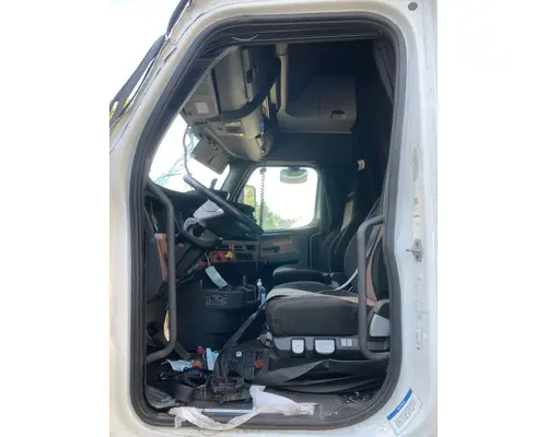 FREIGHTLINER CASCADIA Cab