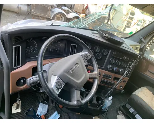 FREIGHTLINER CASCADIA Cab