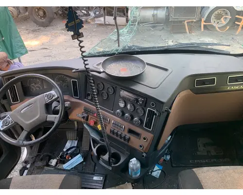 FREIGHTLINER CASCADIA Cab
